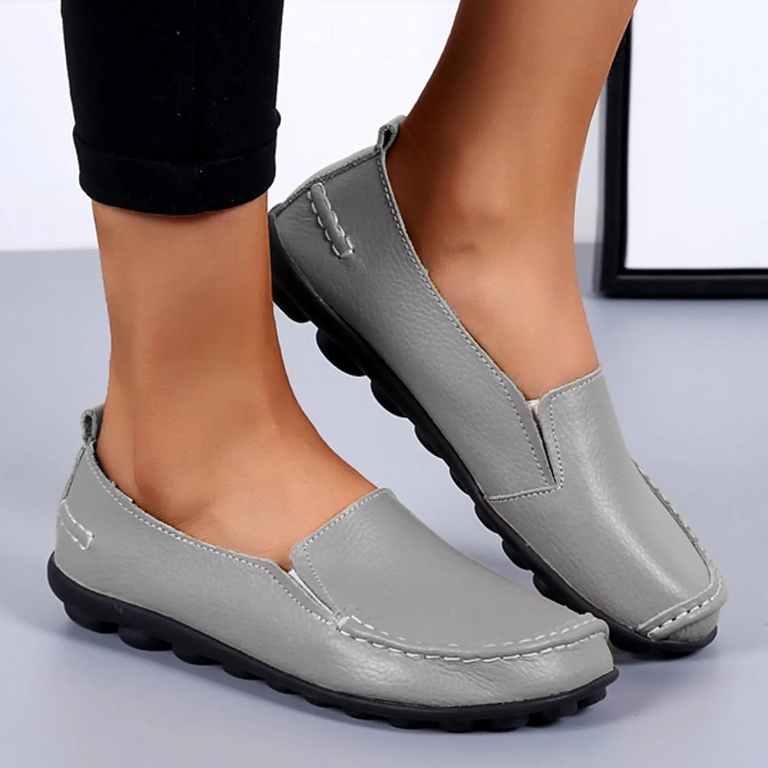 Women's Wide Loafers Slip on Flat Shoes Comfort Penny Loafers with Arch Support Dressy Moccasins Shoes Office Shoes